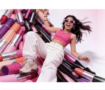 Creator promoting an affiliate campaign